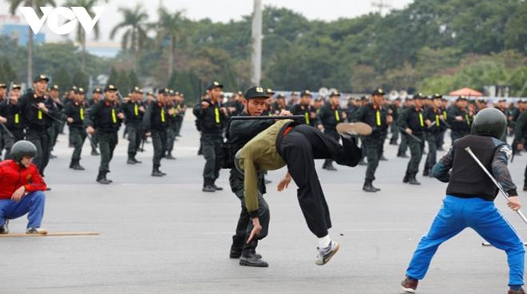 6,000 soldiers, policemen deployed to protect upcoming Party Congress
